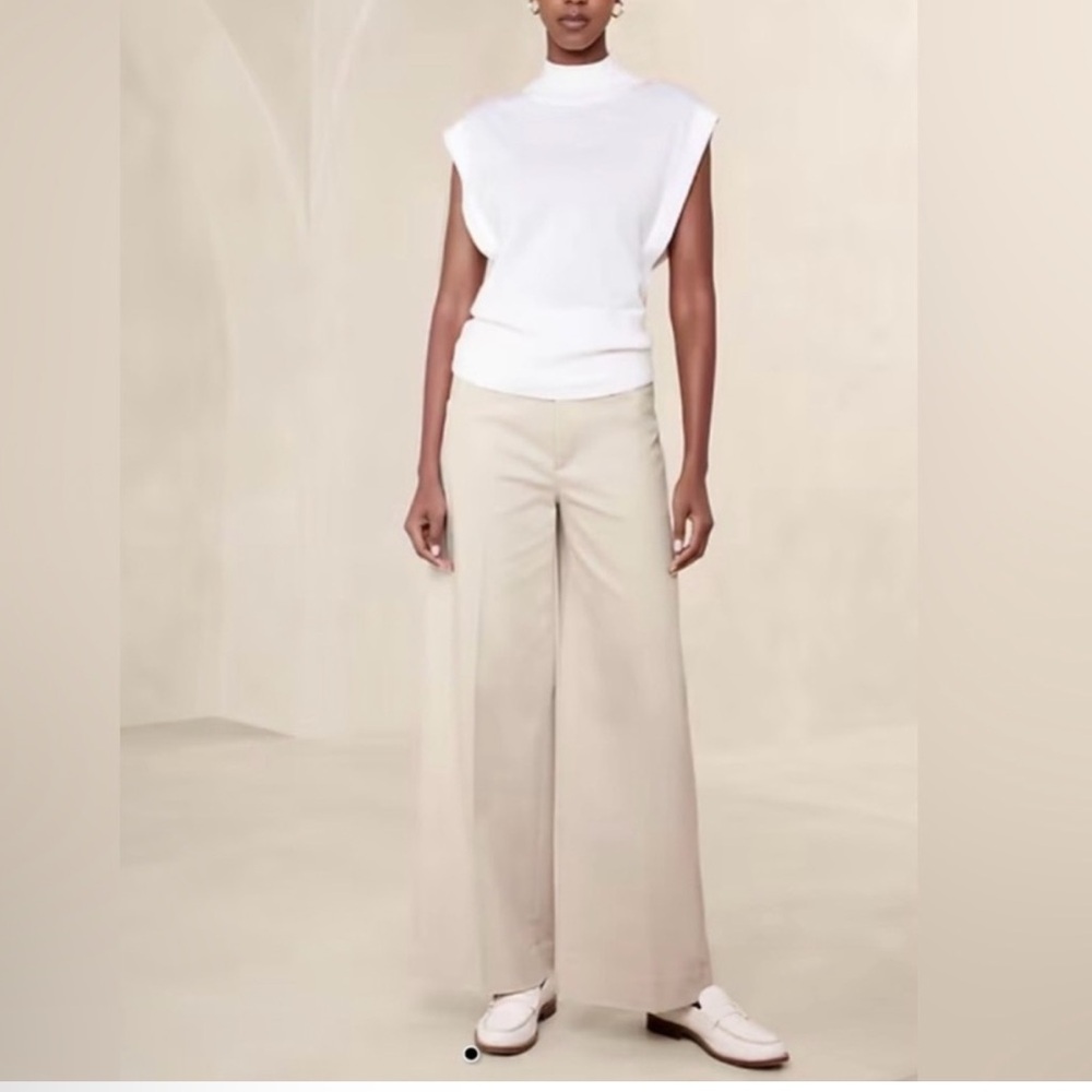 Elegant Banana Republic Factory Cream Wide Leg Mid-Rise Cotton Pants-2(S)